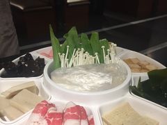 -鸡遇虾煲干锅火锅(小寨金莎店)