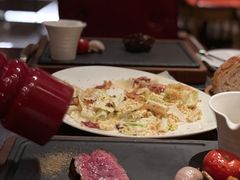 -恰餐厅及酒吧 CHAR Bar & Grill (北京丽都皇冠假日店)