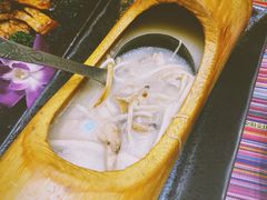 竹筒山珍汤-香巴拉云南餐厅(华莱坞店)