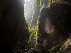-龙水峡地缝景区