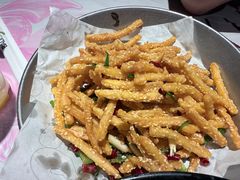 干煸藕条-巴厘龙虾·榜首油焖大虾(音乐学院·沿江酒馆店)