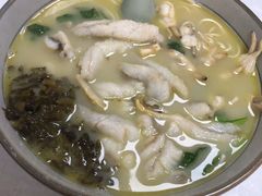 黄鱼蛏子面-明呈黄鱼面馆(斜土路店)