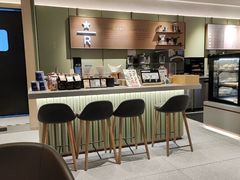 -星巴克臻选(上海中环广场2F店)