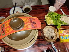 -沙胆彪炭炉牛杂煲(上海日月光广场店)