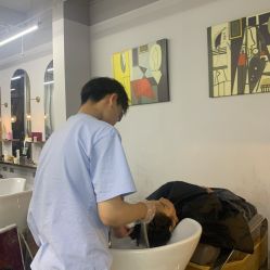 -茶发Salon·烫发染发理发