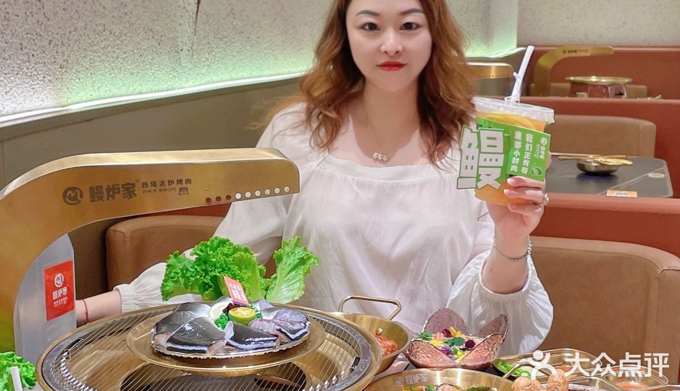 魔都泥炉烤肉就顶你！鳗鱼九种吃法太绝！