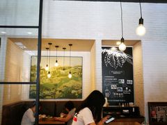 大堂-星巴克臻选(广州东山锦轩店)