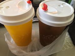 -顶东面包花园·生日蛋糕(世博店)