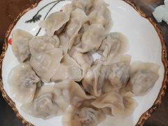 -东来菜馆•手抓海鲜家常菜•海鲜锅贴(鸽子窝店)
