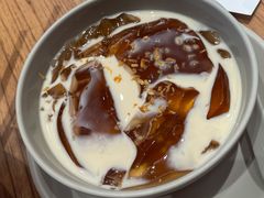 椰林琥珀冰粉-遇见小面(凯德广场店)