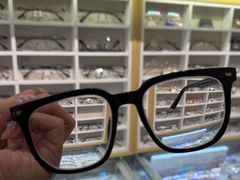 -沫芮眼镜·蔡司官方授权店(人民广场店)