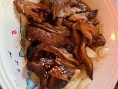 -老鼎万春卤菜(五代传承创始老店)