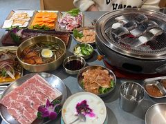 -围炉肉舍•炭烤活鳗•丹东海鲜烤肉(步行街店)