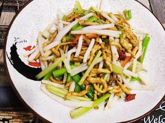 茅草根溜鸡丝-漁耕小厨农家院(武当山店)