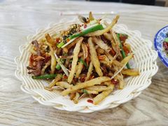 -江城燕子大排档(江汉路步行街店)