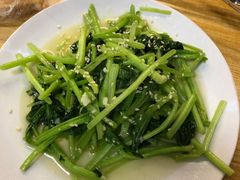 -老钟家烤羊排·敦伊阁清真餐厅胡羊焖饼
