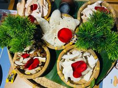 -菌彩云南野生菌火锅(万达广场店)