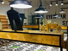 -罗伯特眼镜·蔡司官方授权(罗湖国贸店)