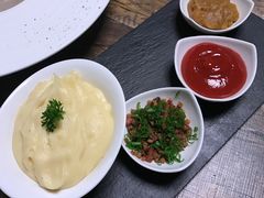 -HIGH FIVE哈福手工汉堡(桂林路店)