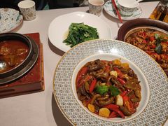 -千百味红餐厅·非遗江西菜(绿地双子塔总店)