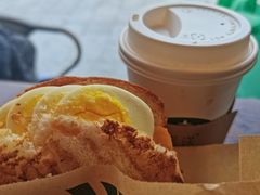 -星巴克(西藏路店)