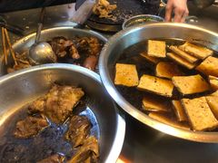 -松树干拌面店