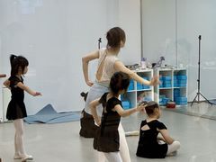 -红舞鞋舞蹈教育(近江校区)