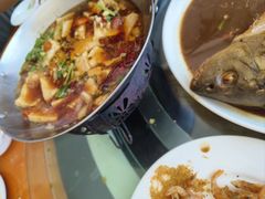 -明月食府(二区干二路店)