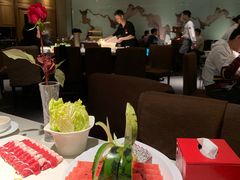 -海底捞火锅鲜切牛肉主题店(长寿路店)