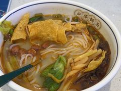 -弘束束柳州深巷螺蛳粉(珠江路店)