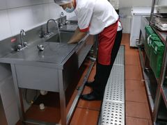 -海底捞火锅(崇文门新世界百货店)