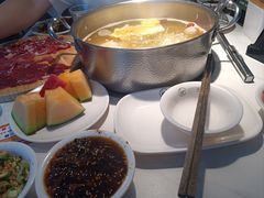 -潮牛壹号鲜牛肉火锅(世界城广场店)