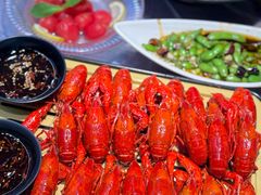 -肥肥虾庄·金牌油焖大虾(汉口城市广场店)