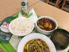 -老乡鸡(亳州路天庆大厦店)