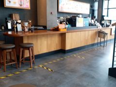 -星巴克(武汉金色港湾店)