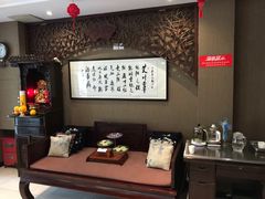 -莱蔻·圣灸堂·推拿艾灸(天山店)