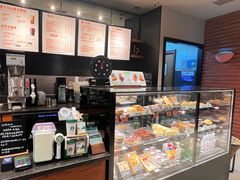 大堂-星巴克(上海虹桥新天地二店)