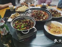 -秦扬居特色菜馆(上王村)
