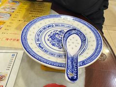-广信牛奶甜品世家(台东店)