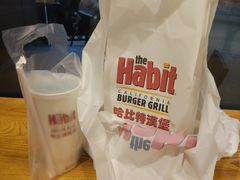 -The Habit Burger Grill 哈比特汉堡(爱琴海店)