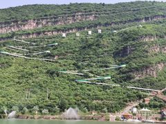 -百里峡七彩艺术小镇