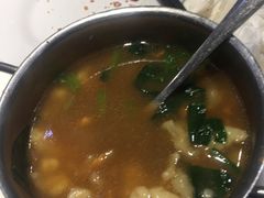 -圣河湾虾饺美食(站前店)