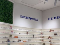 -美式眼镜·授权蔡司.依视路.尼康.豪雅.明月(南翔印象城店)