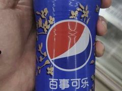 百事可乐桂花味-老字号杨坡红油米线腊汁肉夹馍(东四道巷店)