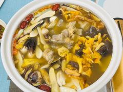 -阿鹏故事云南野生菌火锅(人民路店)