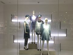 店内环境-ZARA(凯德乐峰广场店)