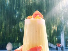 一整颗牛油果奶昔-Catch Bagel(芳草地店)
