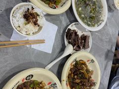 -何永光123鲜牛肉馆(1号店)