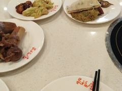 -泉福居酱骨头自助广场(南大街商业步行街店)