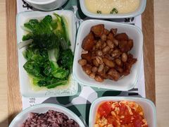 -老乡鸡(上海白玉兰广场店)
